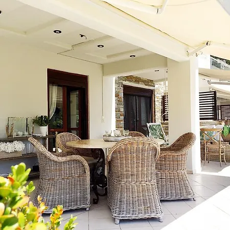 #luxlikehome - Marni Luxury Beachfront Maisonette Villa Ladhokopana