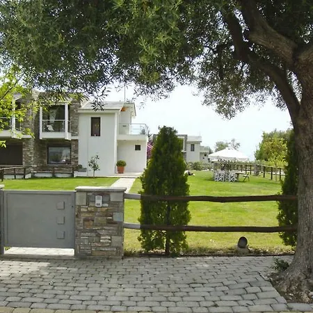 #luxlikehome - Marni Luxury Beachfront Maisonette